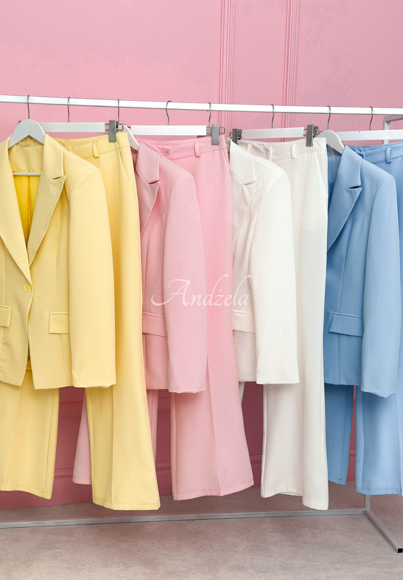 Compleu cambrat cu pantaloni evazați Coctail Party