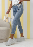 Pantaloni din denim mom fit z paskiem Belle albastre