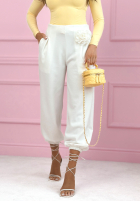 Eleganckie Pantaloni dresowe masełko z różą Blossom Symphony ecru