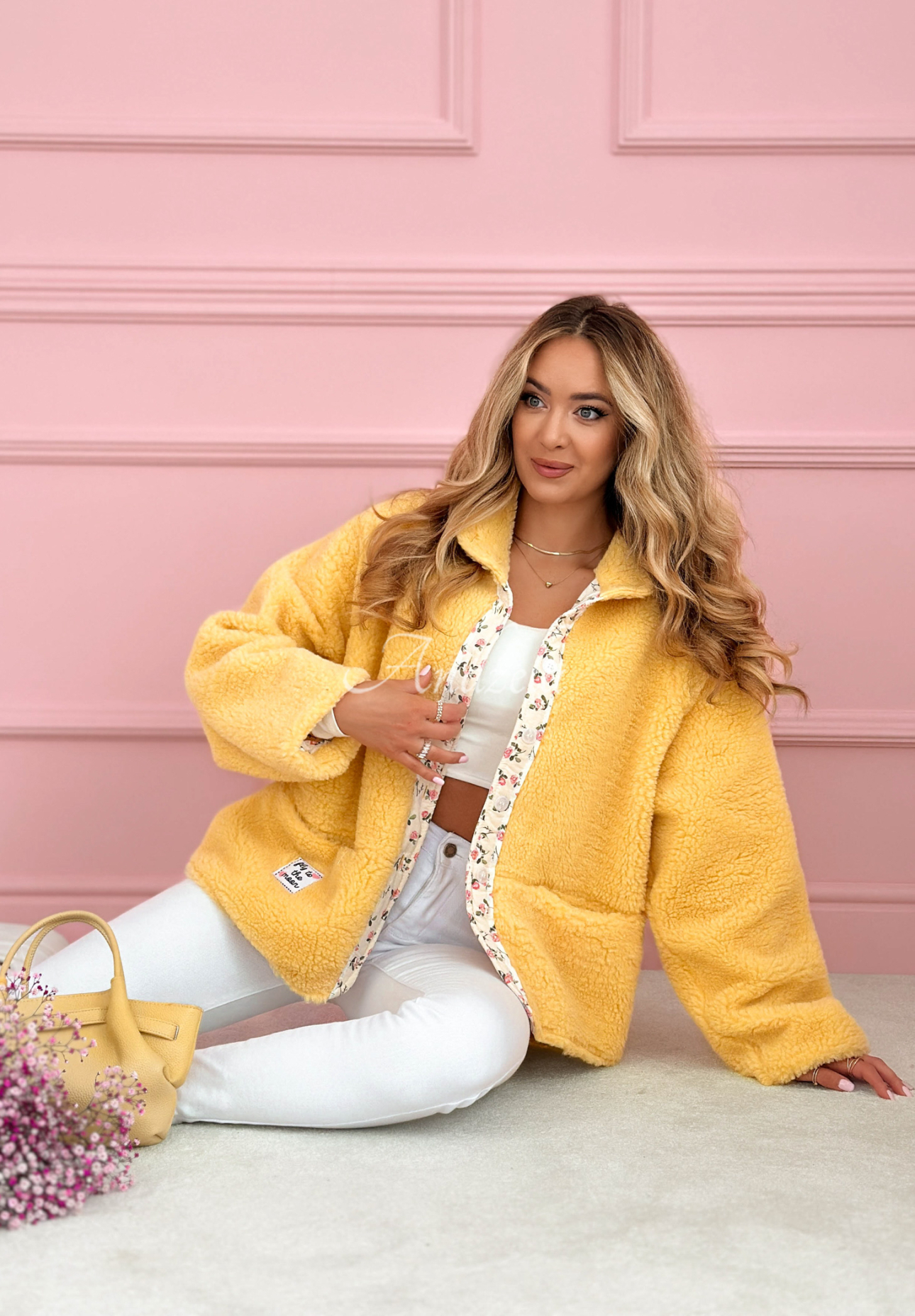 Geacă scurtă din imitație de lână de miel cu căptușeală florală și lână Lilianna