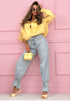 Pantaloni din denim mom fit z wiązaniem Annora albastru deschis