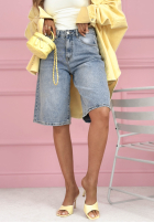 Krótkie din denim spodenki z kryształkami Ottavia albastru deschis