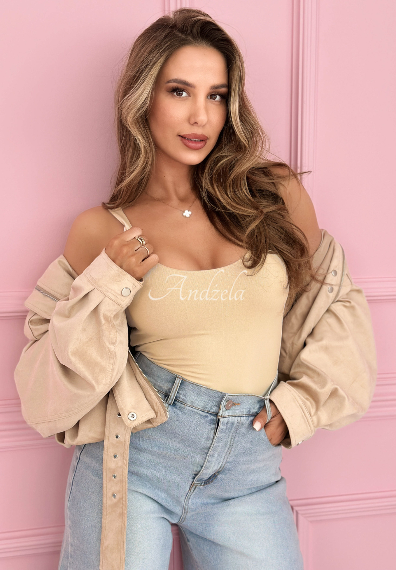 Top       cu bretele Solaria