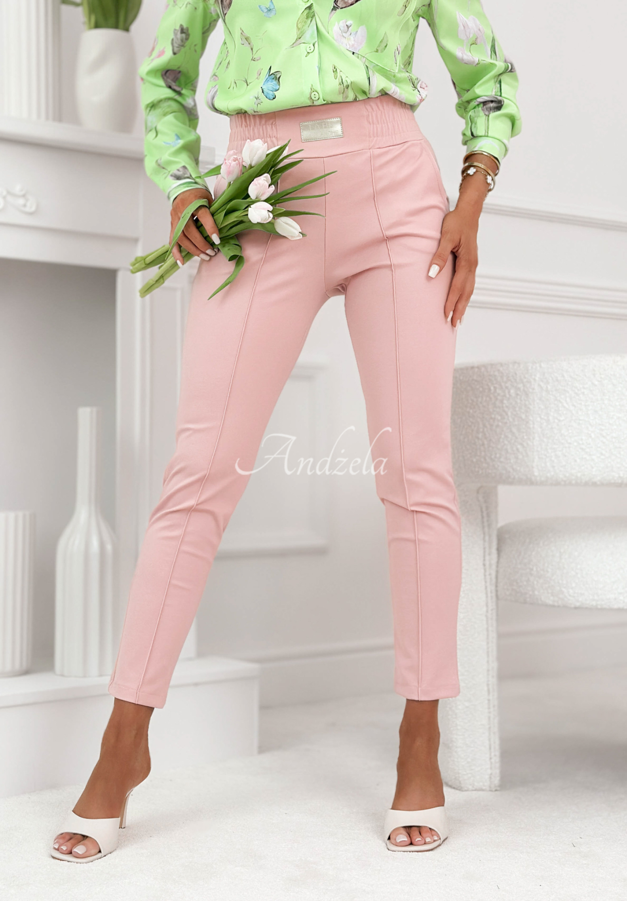 Pantaloni din material Pretty On Point