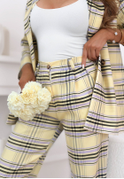 din material textil Pantaloni w kratę z paskiem Her Decision roz pudră