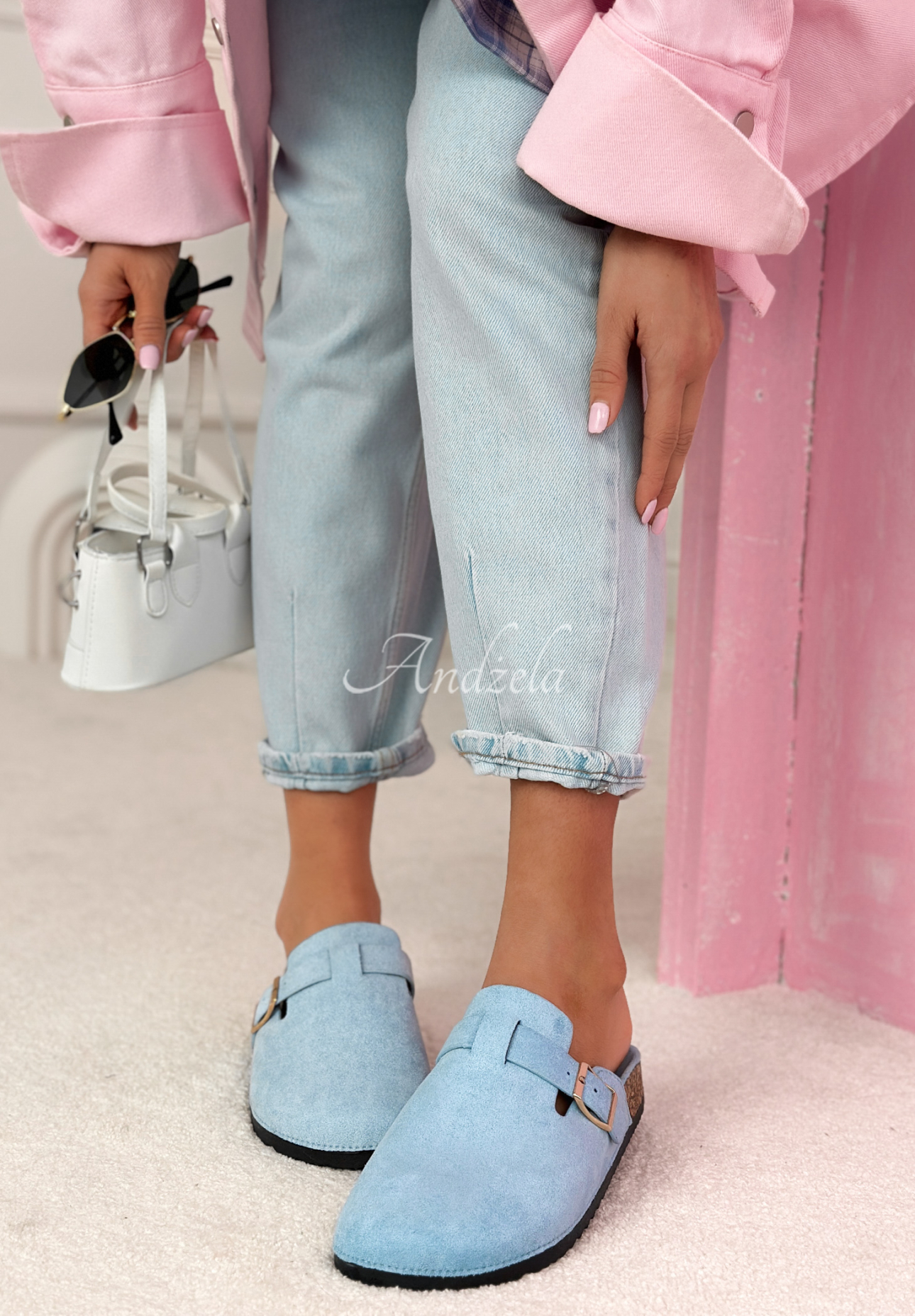 Șlapi tip sabo din piele întoarsă cu baretă Madison