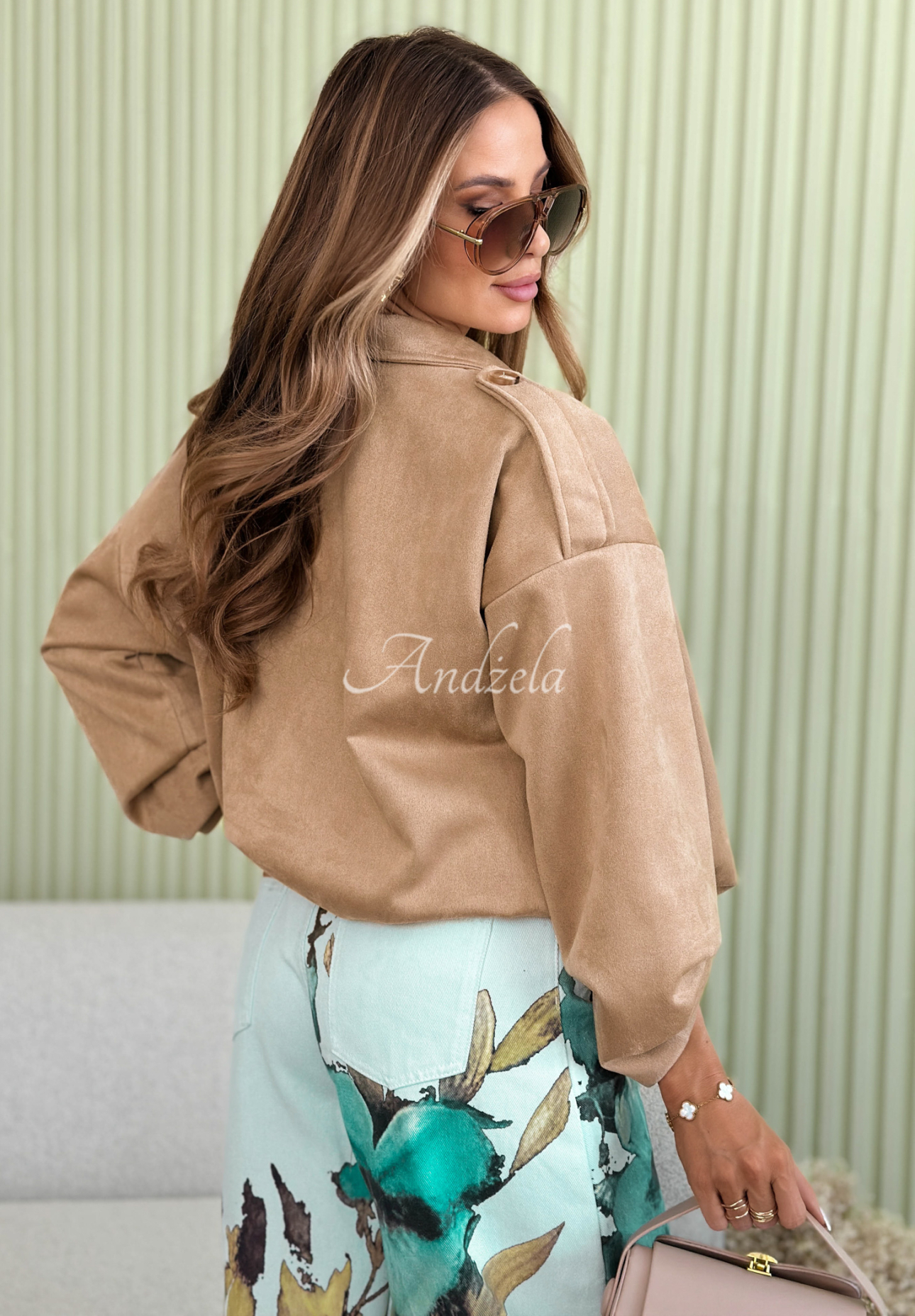 Geacă scurtă bomber din piele întoarsă Amara