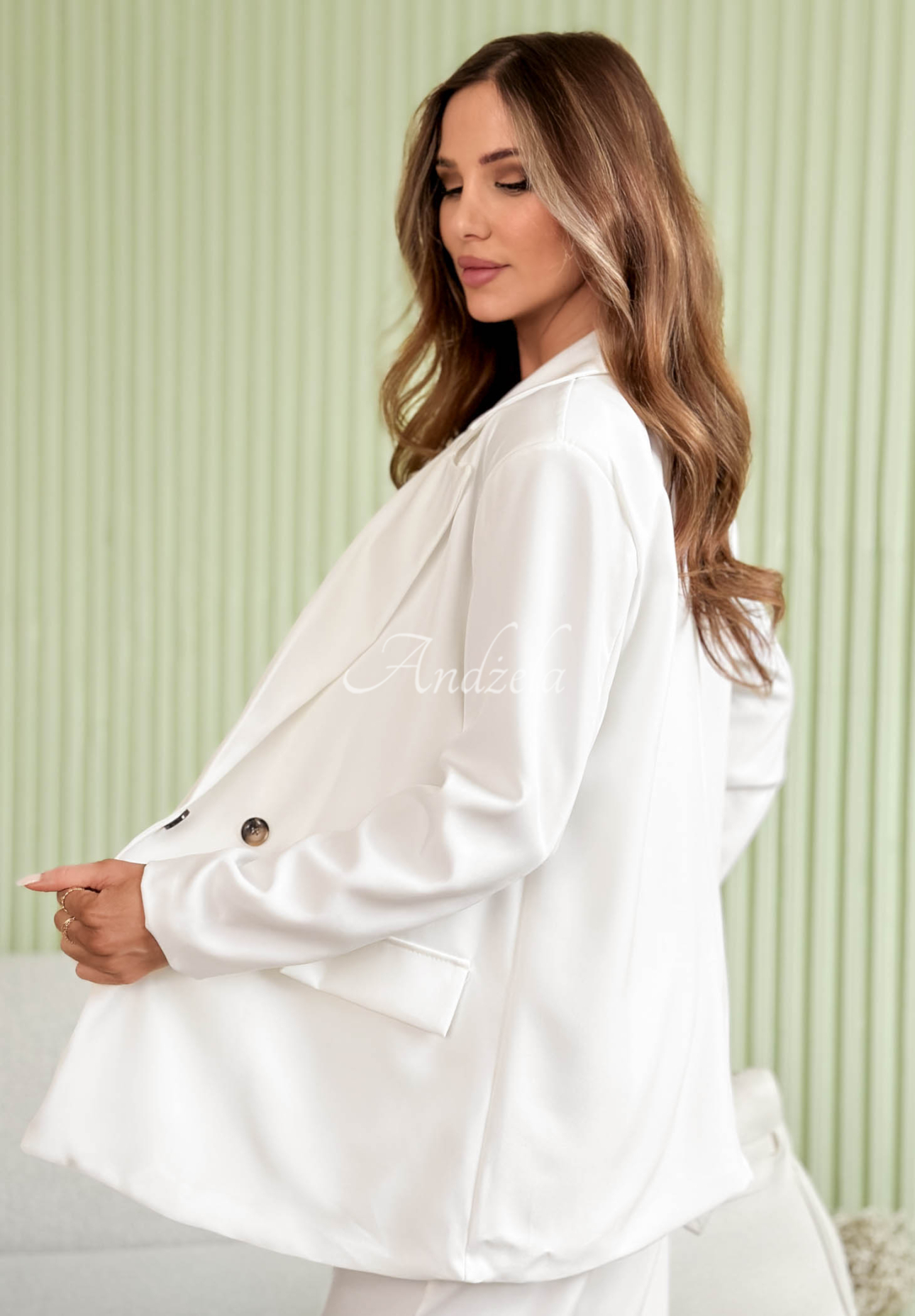 Sacou elegant cu două rânduri de nasturi și guler Cordelia