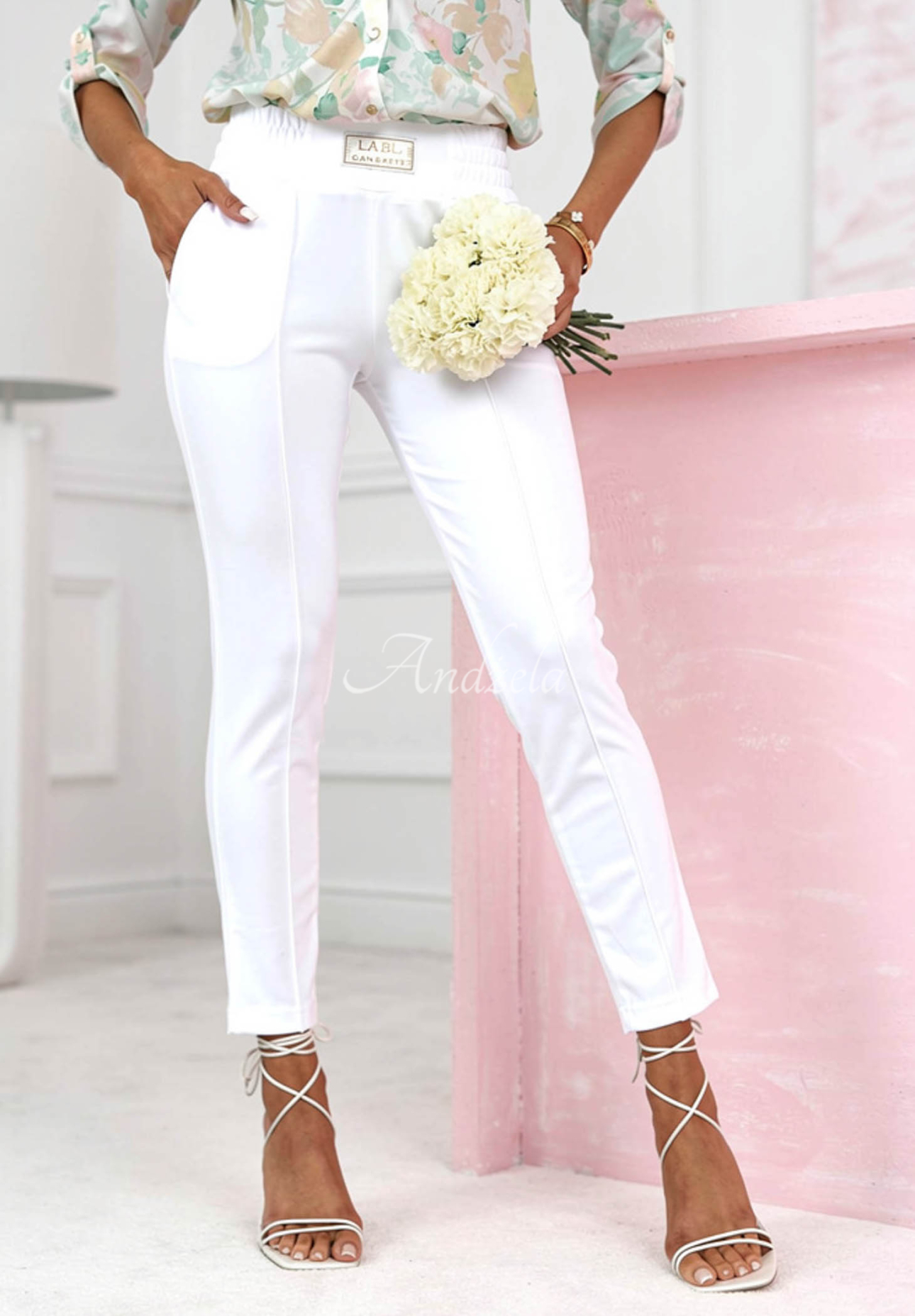 Pantaloni din material Pretty On Point