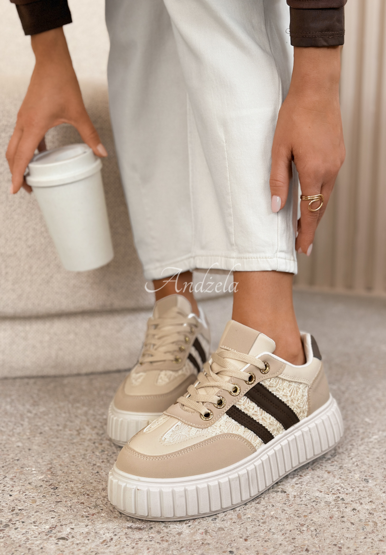 Sneakerși din piele cu dantelă Carlotta