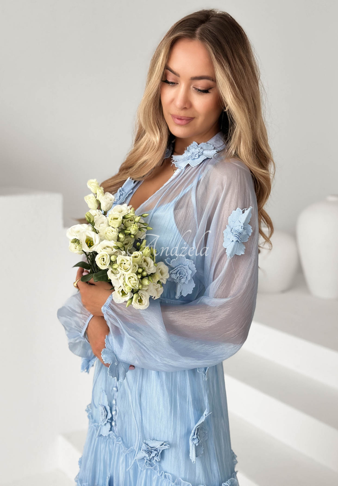 Rochie midi din tencel cu volănașe și flori Isenelle