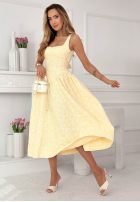 Rozkloszowana Rochie midi z kwadratowym dekoltem Aurelie roz pudră