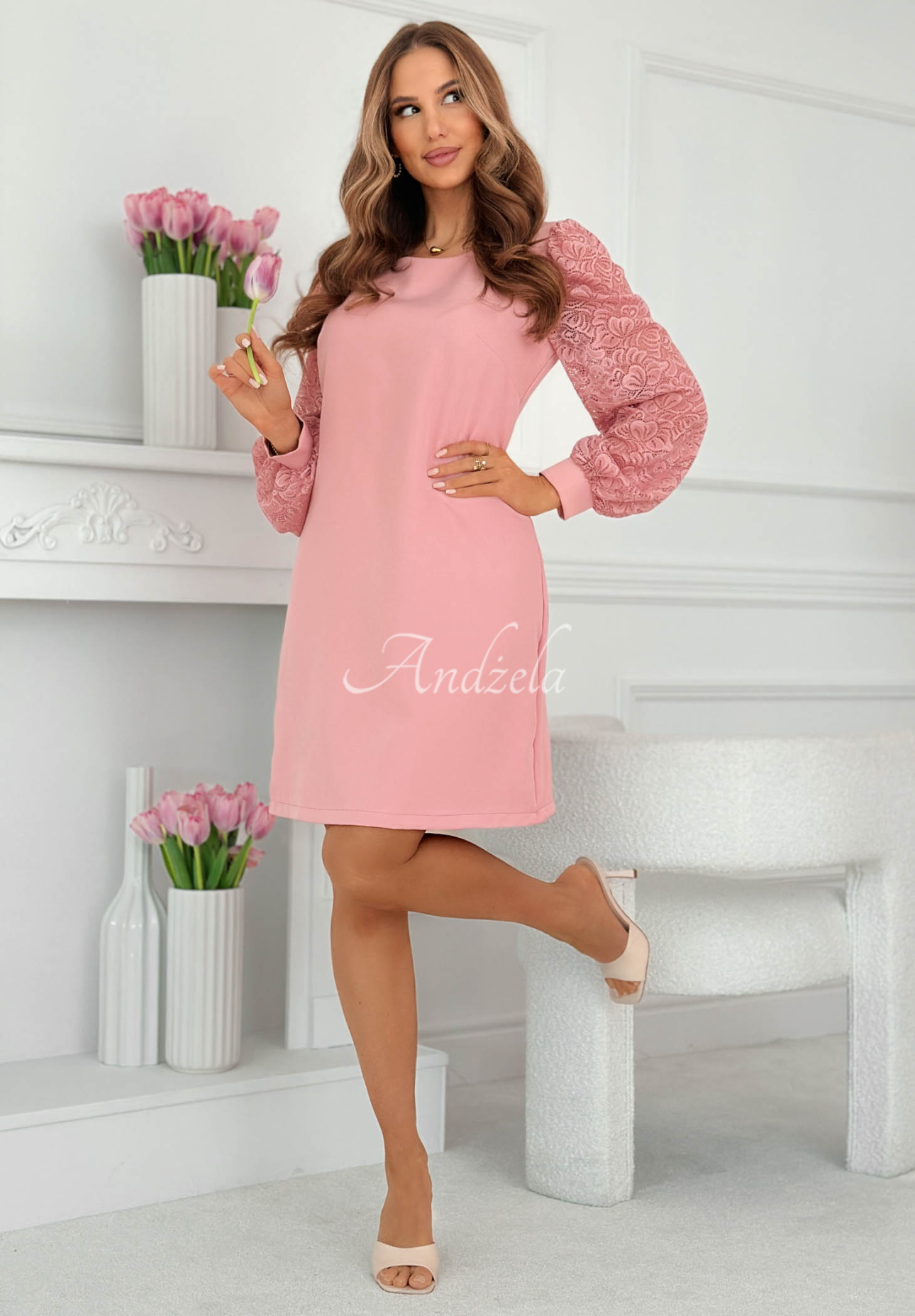 Rochie cu mâneci din dantelă Daniela