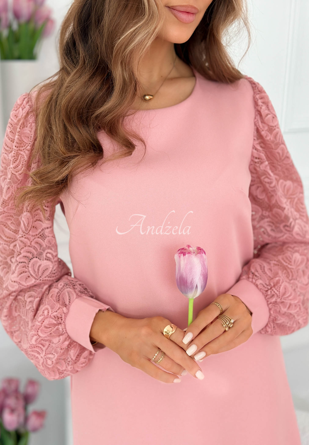 Rochie cu mâneci din dantelă Daniela