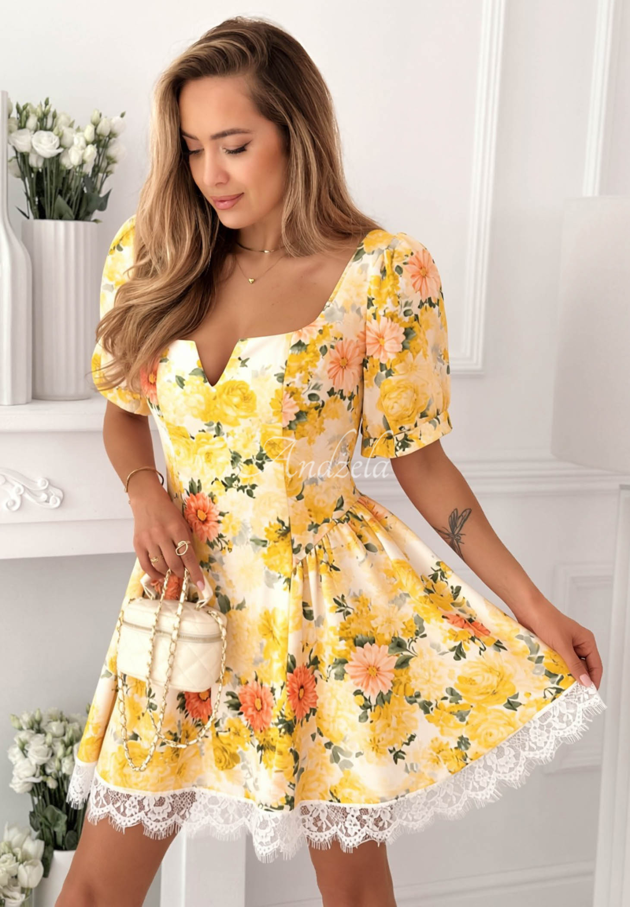 Rochie cu imprimeu floral cu mâneci bufante și dantelă Clementine