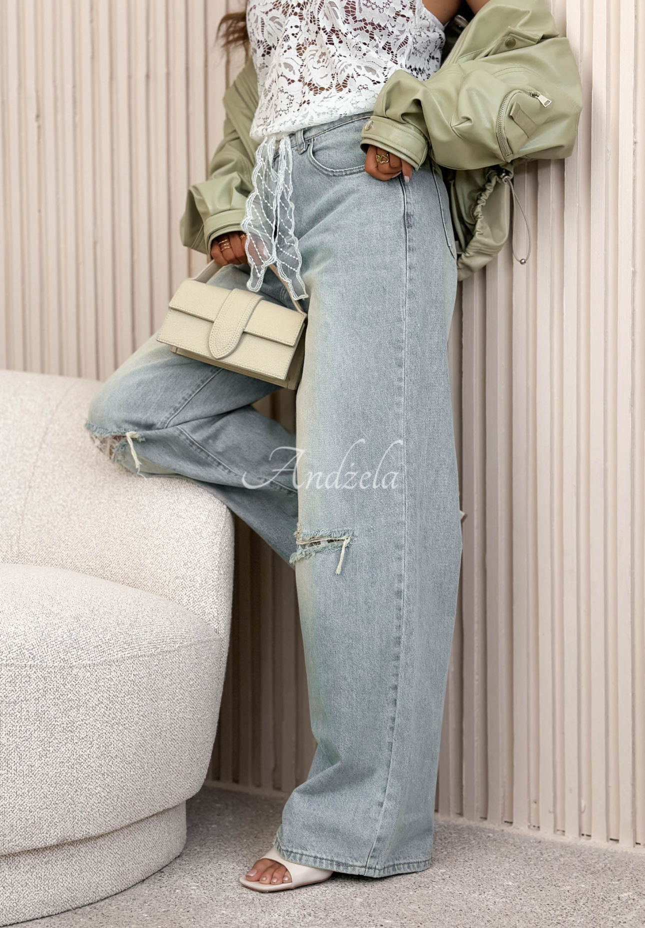 Blugi wide leg cu curea din dantelă Gabrielle