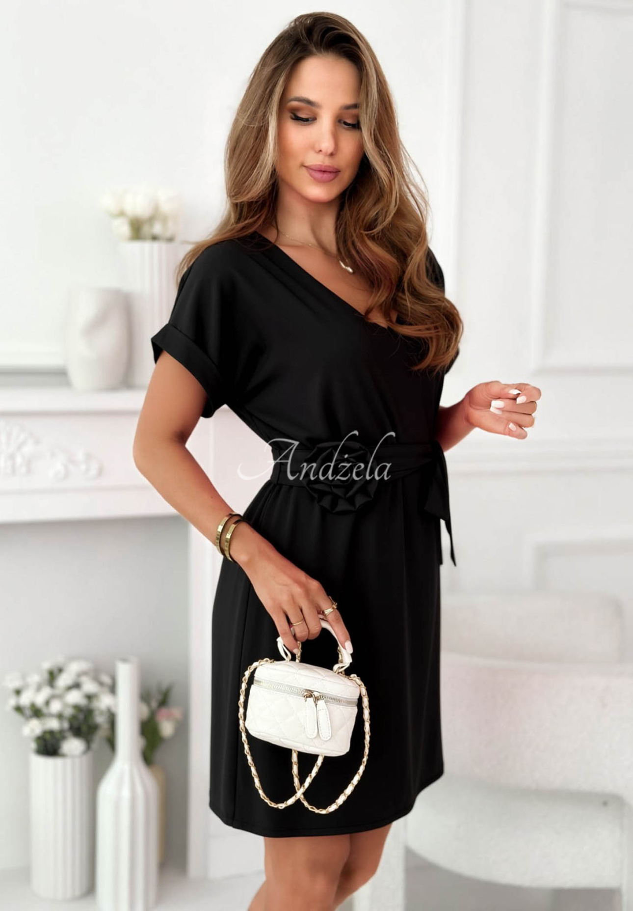 Rochie mini cu floare și viscoză Petal Romance