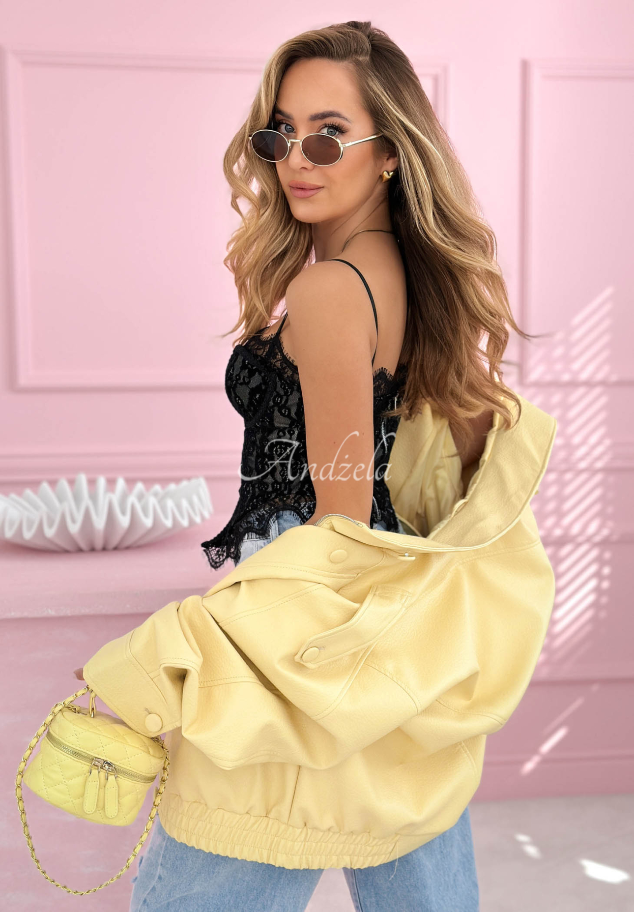 Top                       tip corset cu dantelă Chloe