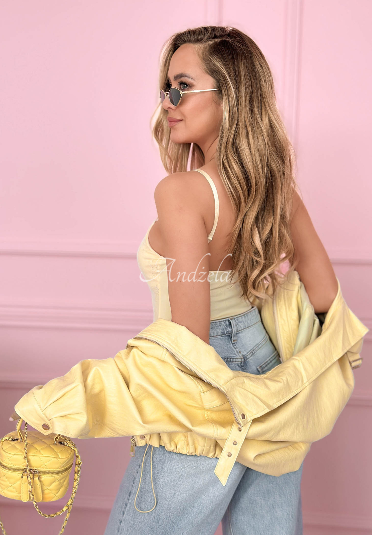 Top         tip corset cu bretele Hello Beautiful