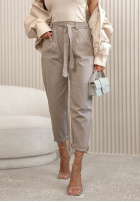 Pantaloni mom fit z wiązanym paskiem Zuri galbenă