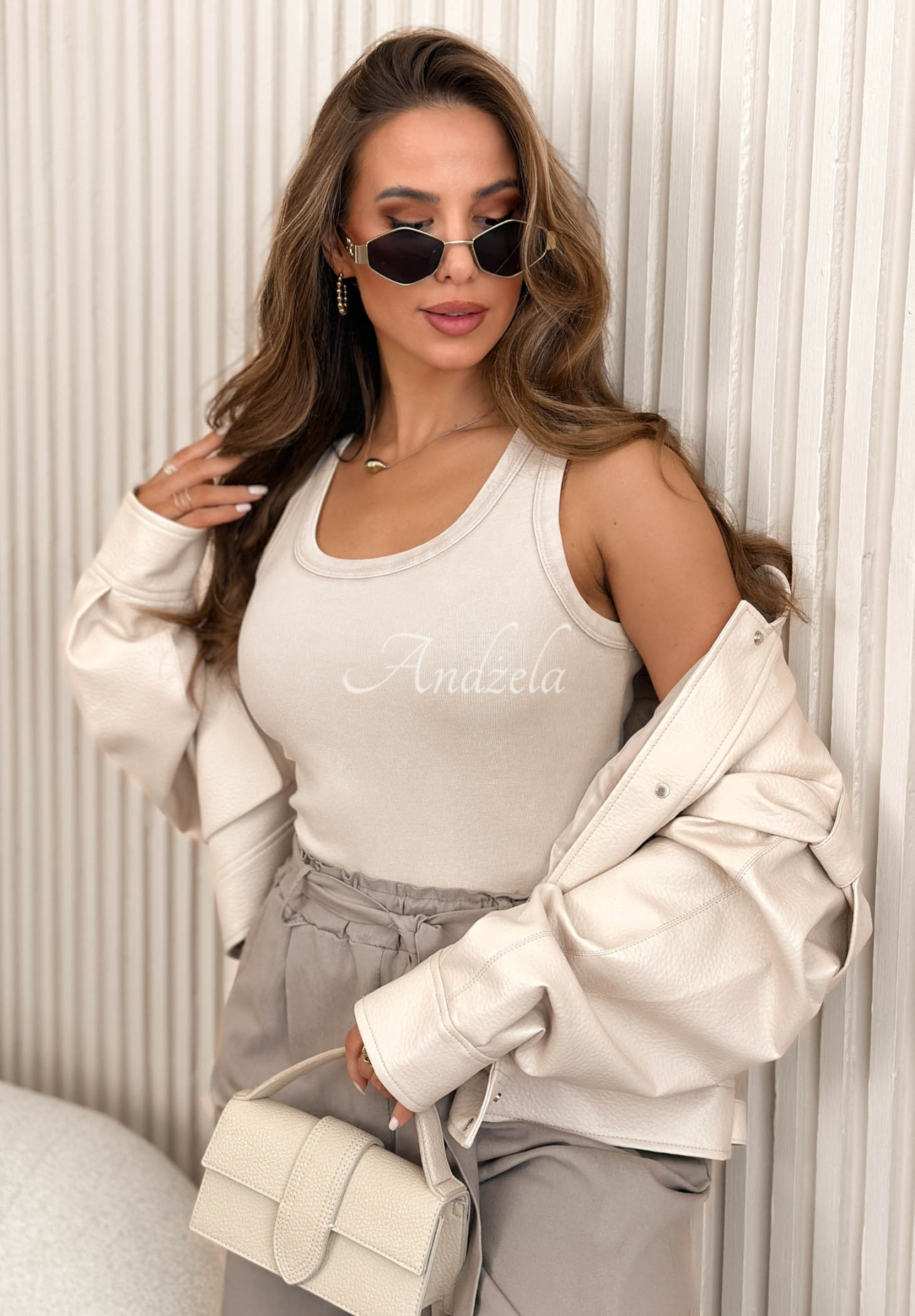 Top                             din bumbac cu decolteu Sunny Palm