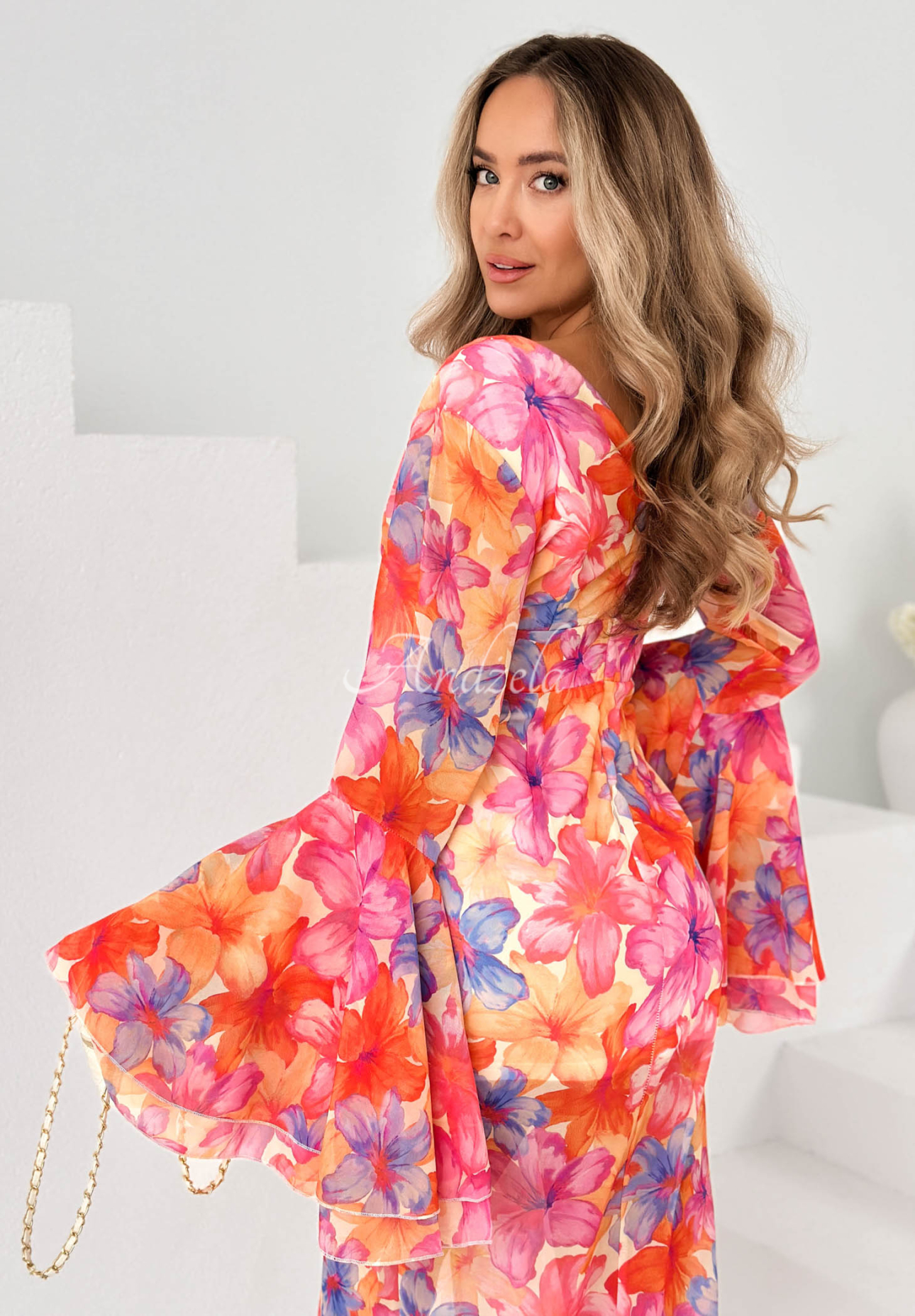 Rochie midi cu imprimeu floral și mâneci largi Dreamy Bloom