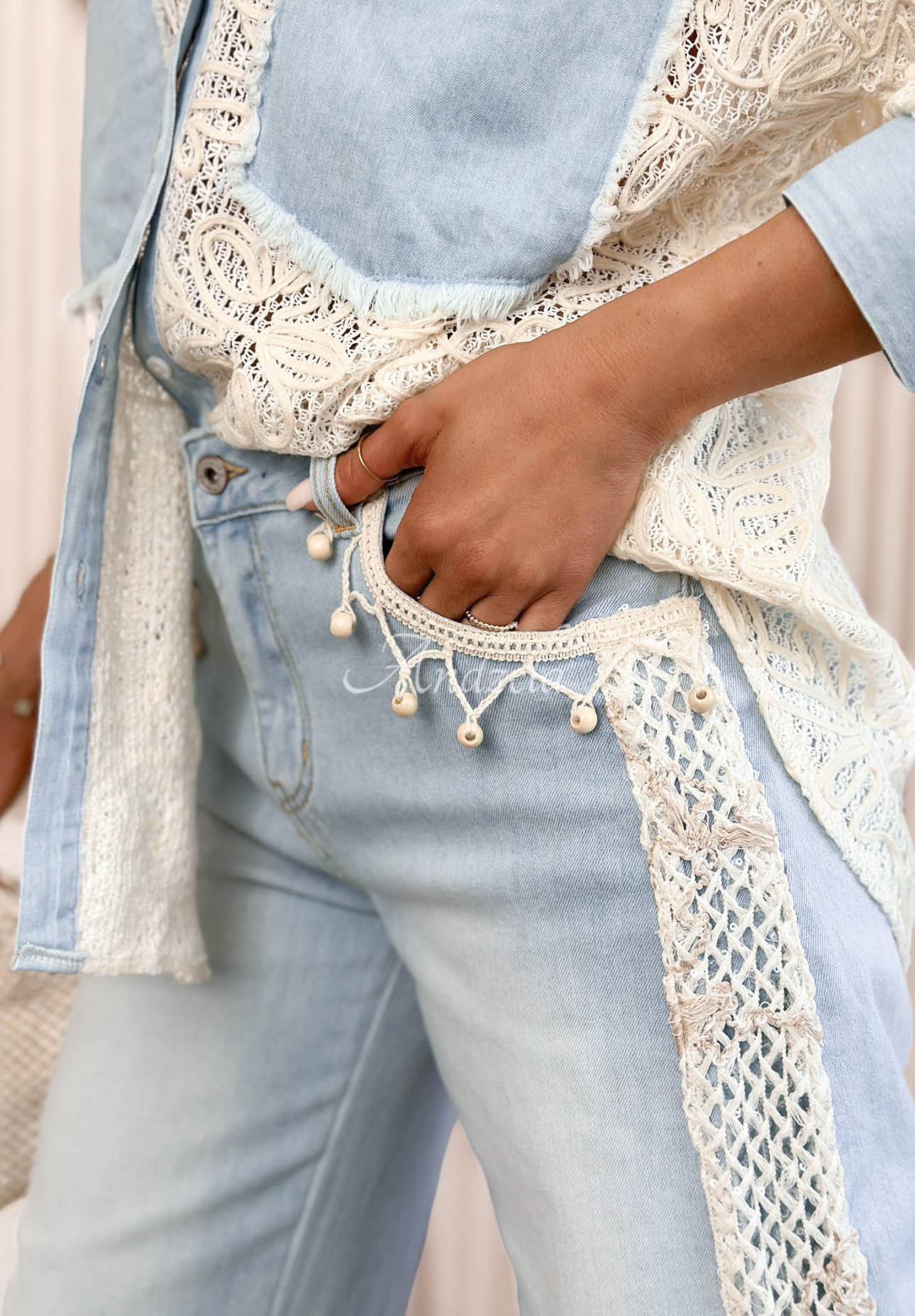 Blugi mom fit cu dantelă Seaside Dream