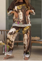 Satynowy Compleu Bluză i Pantaloni wide leg cu modele Solene de culoarea fisticului
