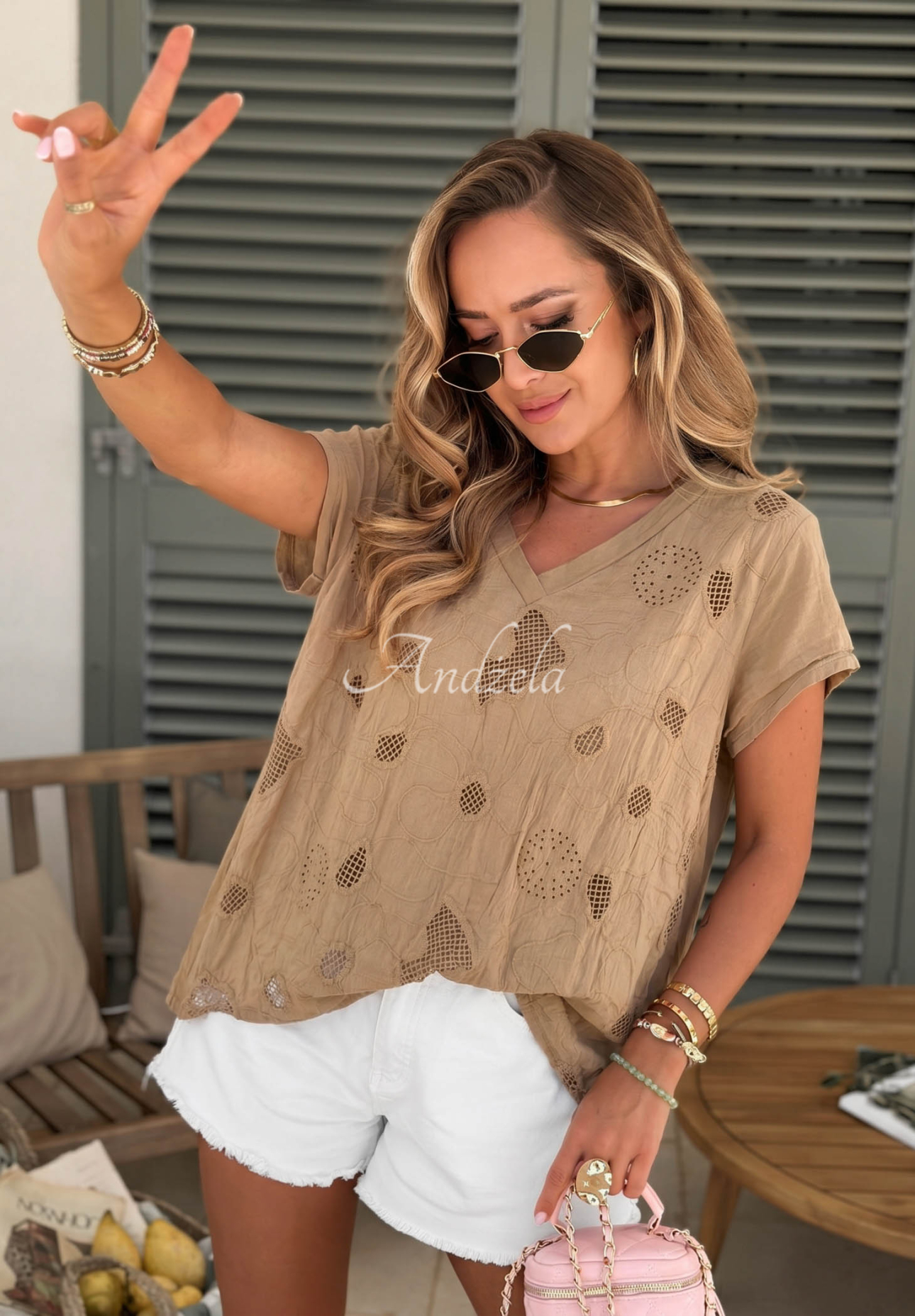 Tricou din bumbac ajurat cu decolteu în V Sol Riviera