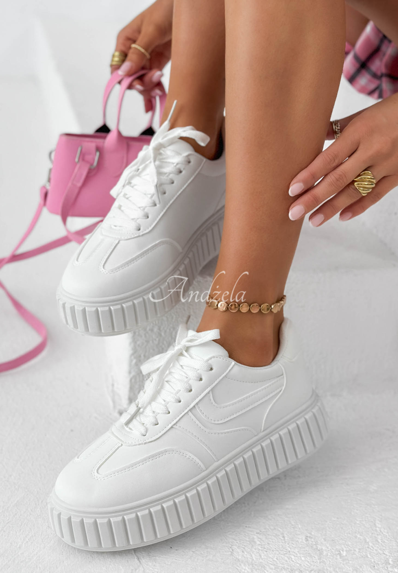 Adidași Pretty Walks