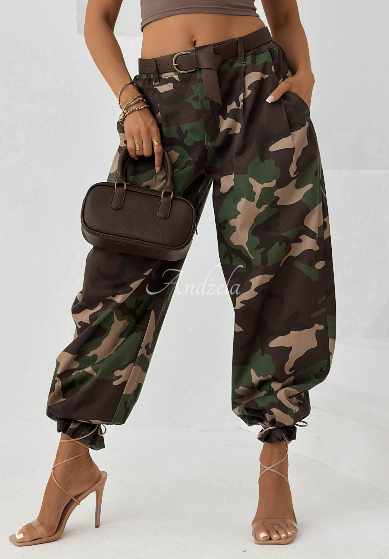 Pantaloni din material tip balloon din lyocell camuflaj Camo Charm