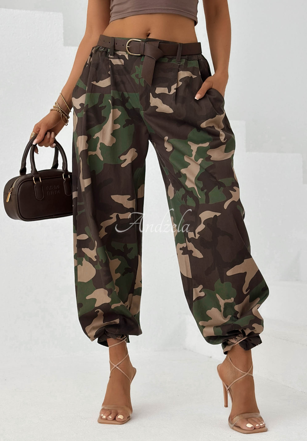 Pantaloni din material tip balloon din lyocell camuflaj Camo Charm