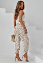 din material textil Pantaloni z paskiem cu model tip panteră Tropical Trip bej