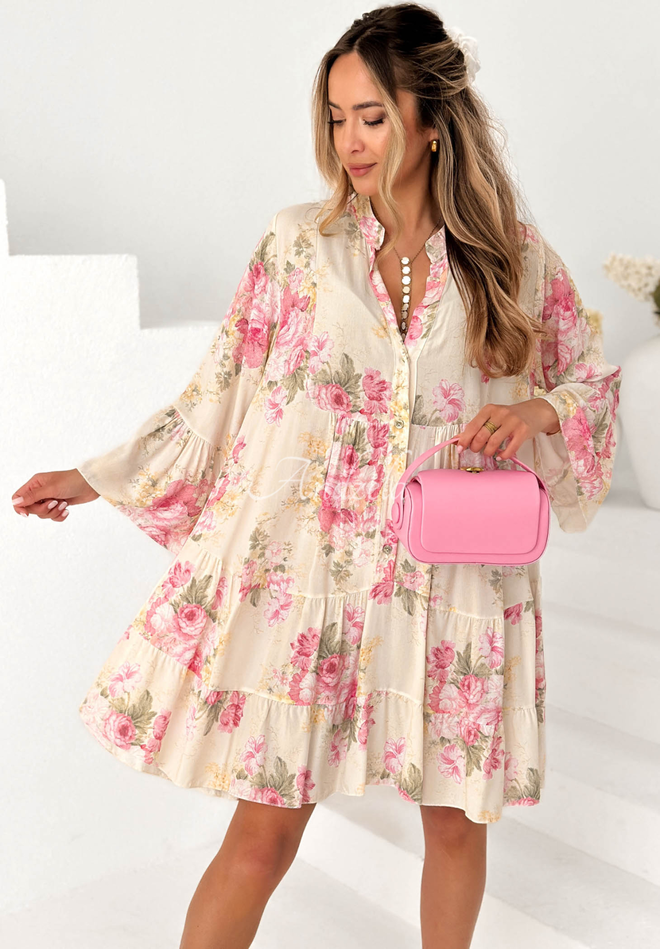 Rochie mini oversize din viscoză cu imprimeu floral Miss Florita