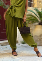 Materiałowy Compleu Top  z wiązaniem i Pantaloni joggery Sun Elegance mokka