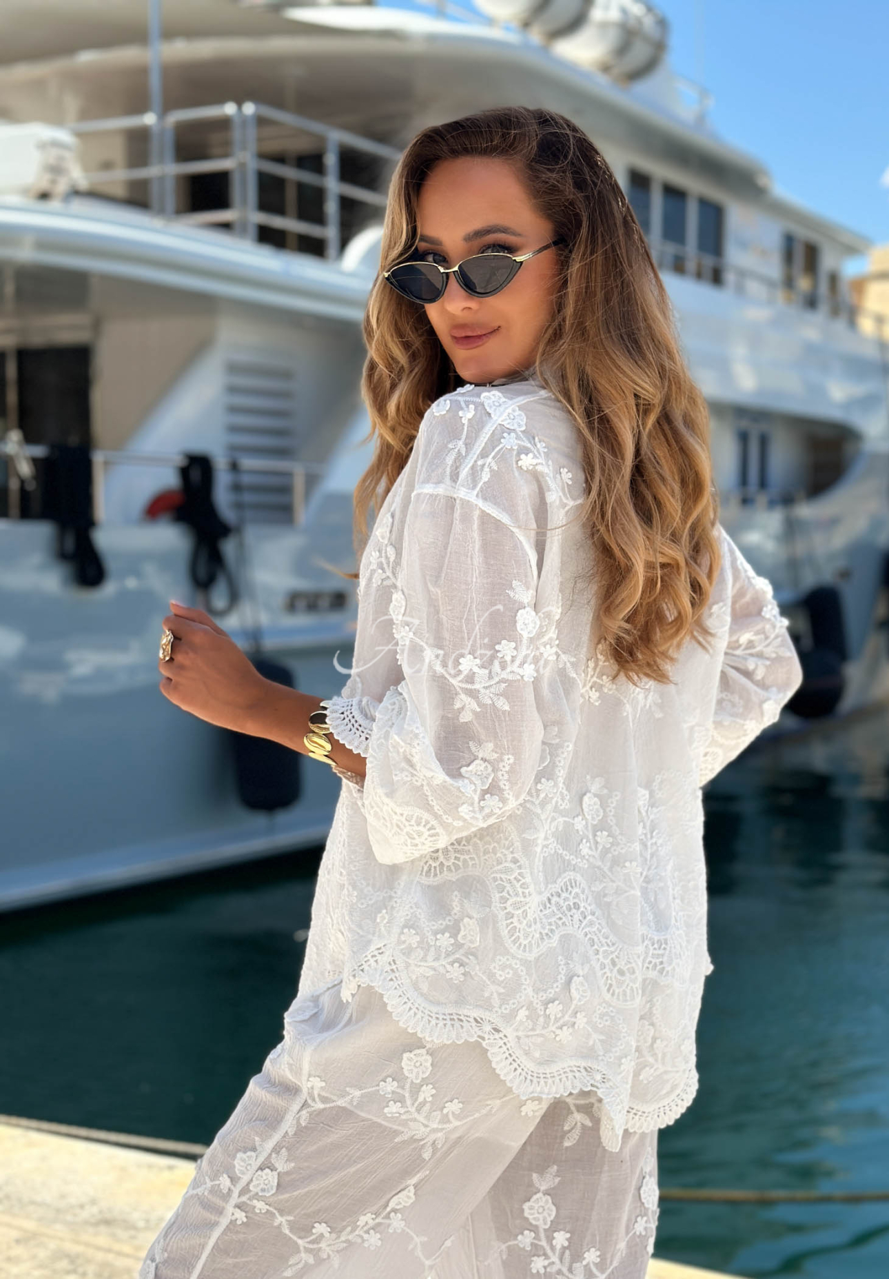 Set brodat din bumbac cămașă și pantaloni boho Capri Holiday