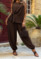 Materiałowy Compleu Top  z wiązaniem i Pantaloni joggery Sun Elegance mokka