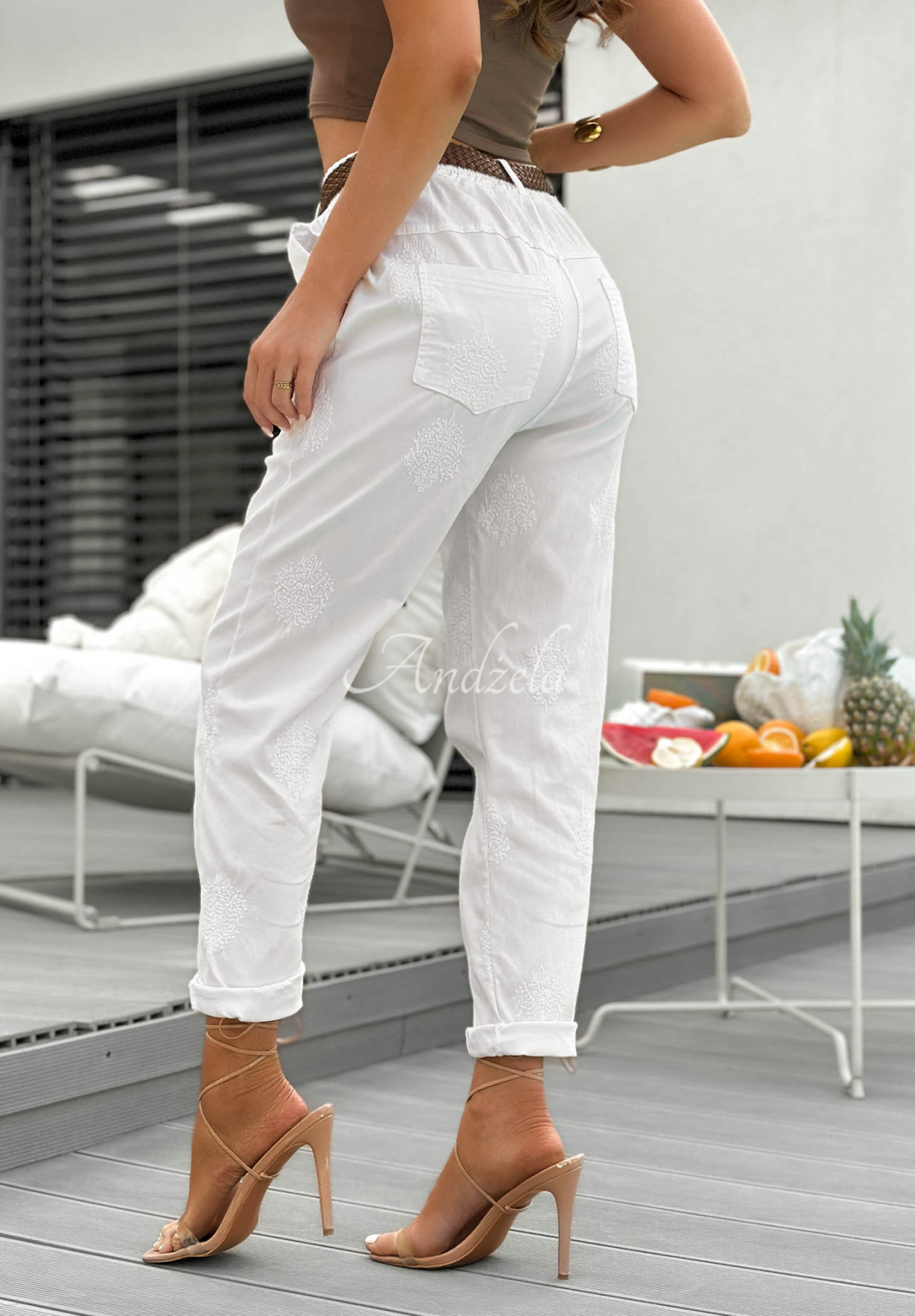 Pantaloni mom fit din material cu broderii și viscoză Your Way