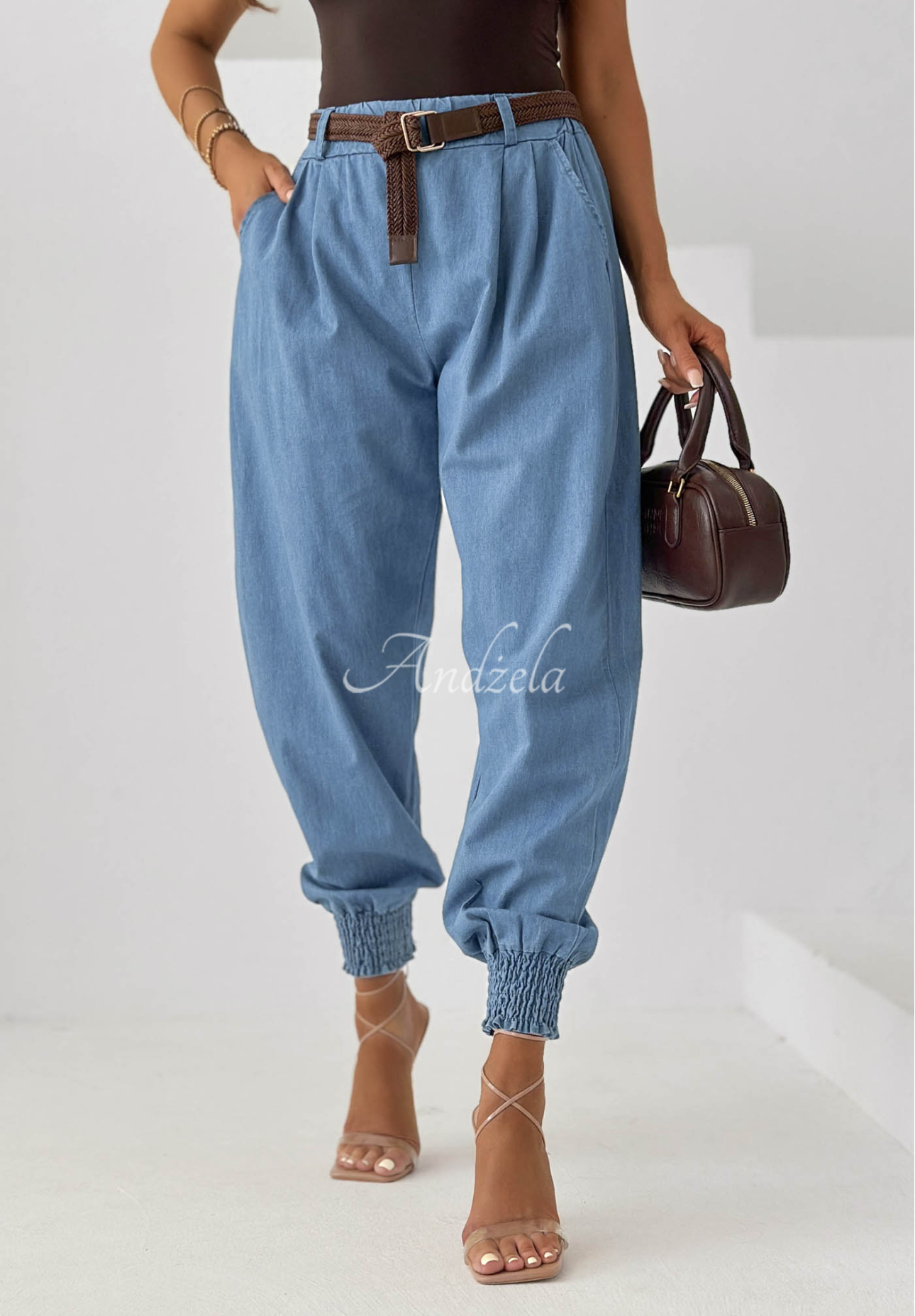 Pantaloni din material tip jogger cu curea Sea Free