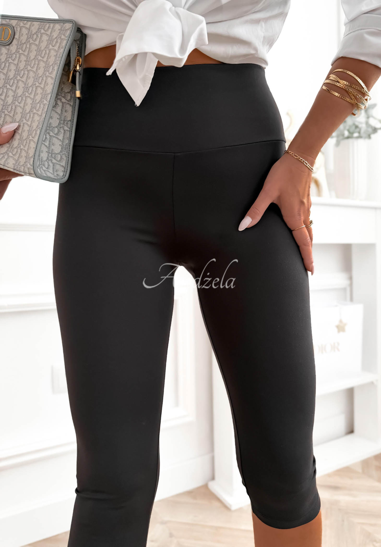 Pantaloni capri din viscoză Maybe Tomorrow