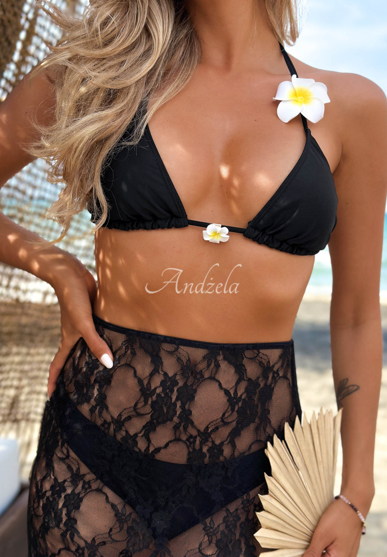 Set de plajă format din costum de baie bikini și pareo Lace Accent