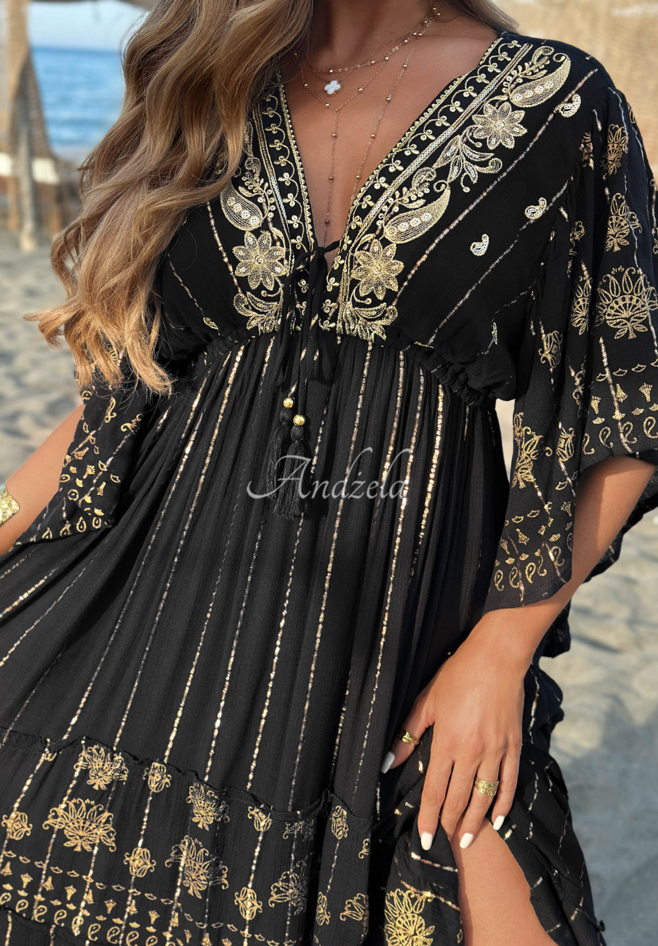 Rochie din viscoză cu broderii aurii boho Palm Royale