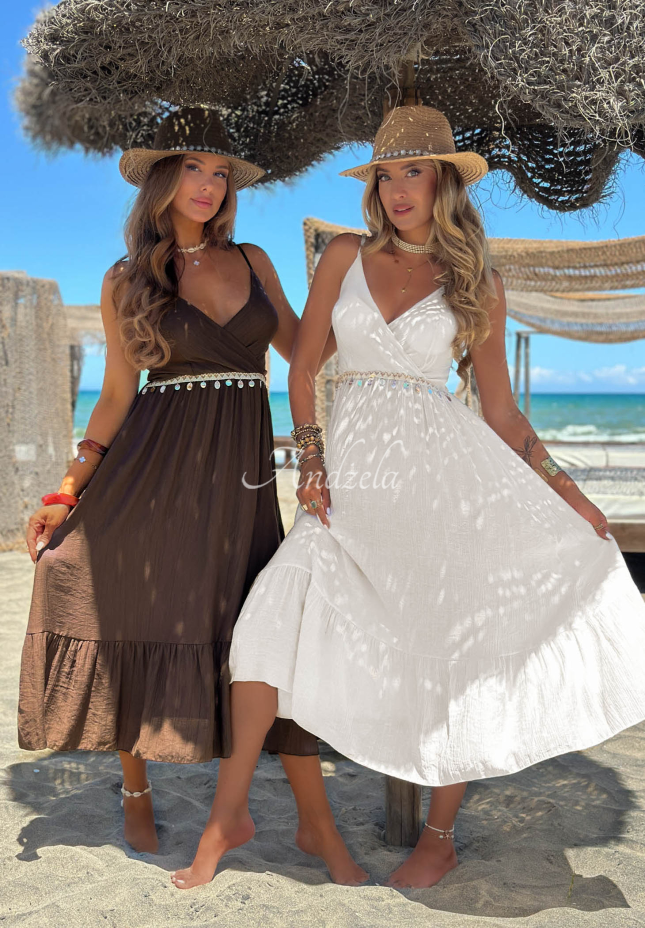 Rochie din viscoză cu bretele și aplicație decorativă Island Muse