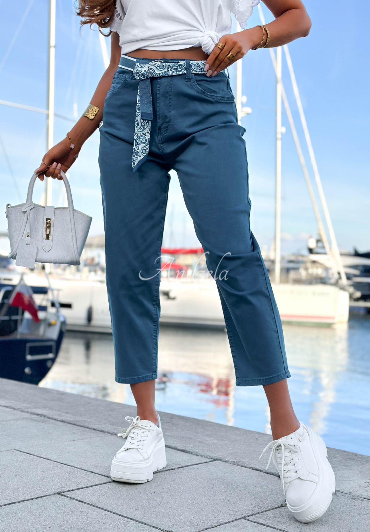 Blugi mom fit cu curea Sun Fade
