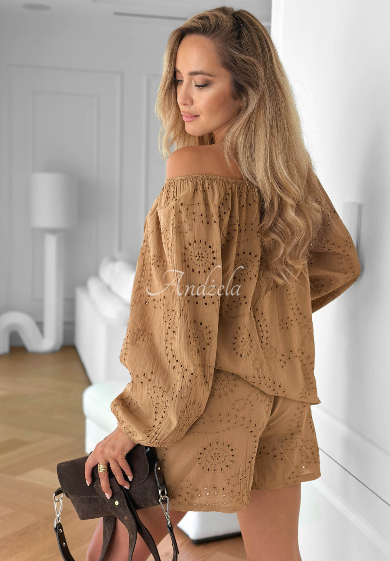 Set din bumbac ajurat: Top  cu umerii goi și pantaloni scurți Sunset Charm