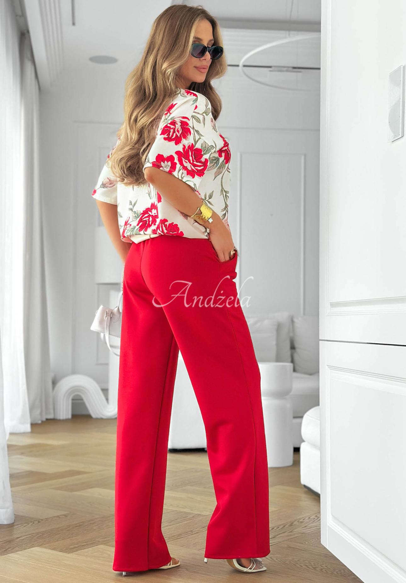 Set format din bluză și pantaloni din viscoză cu imprimeu floral Endless Day