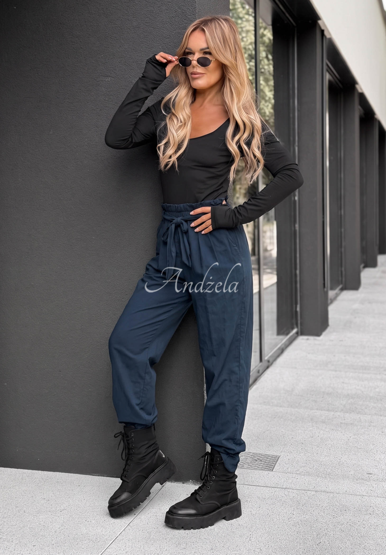 Pantaloni din bumbac cu curea Elegant Harmony