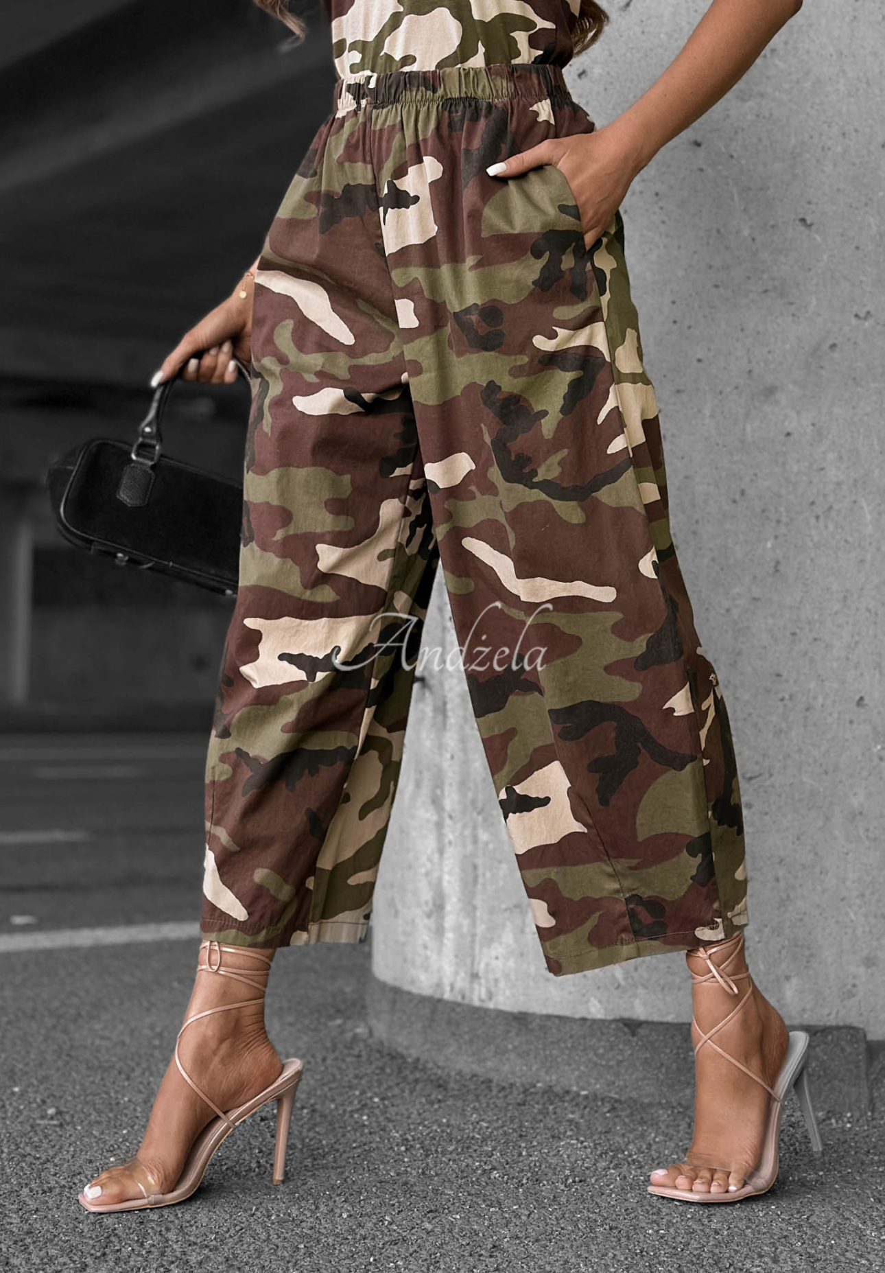 Pantaloni balloon din bumbac cu imprimeu camuflaj Hidden Path