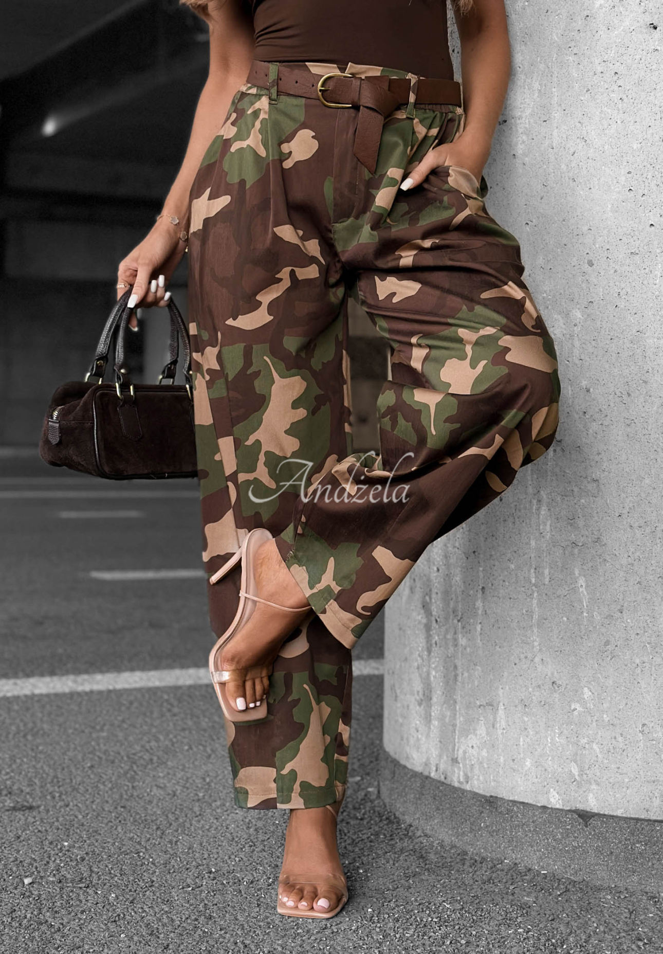 Pantaloni din material tip balloon din lyocell camuflaj Camo Charm