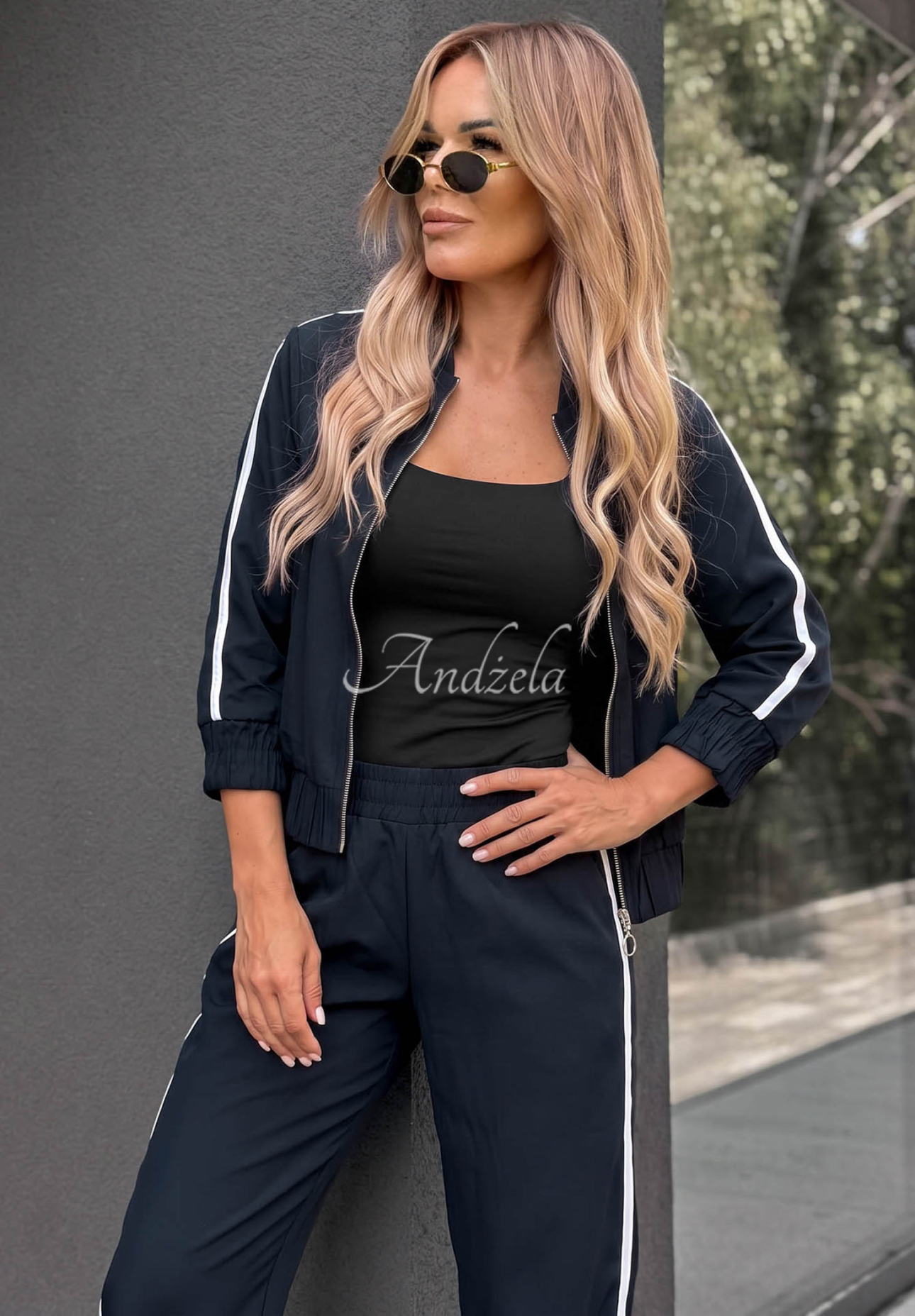 Compleu din bumbac cu jachetă și pantaloni cu lampasuri Unbelievable